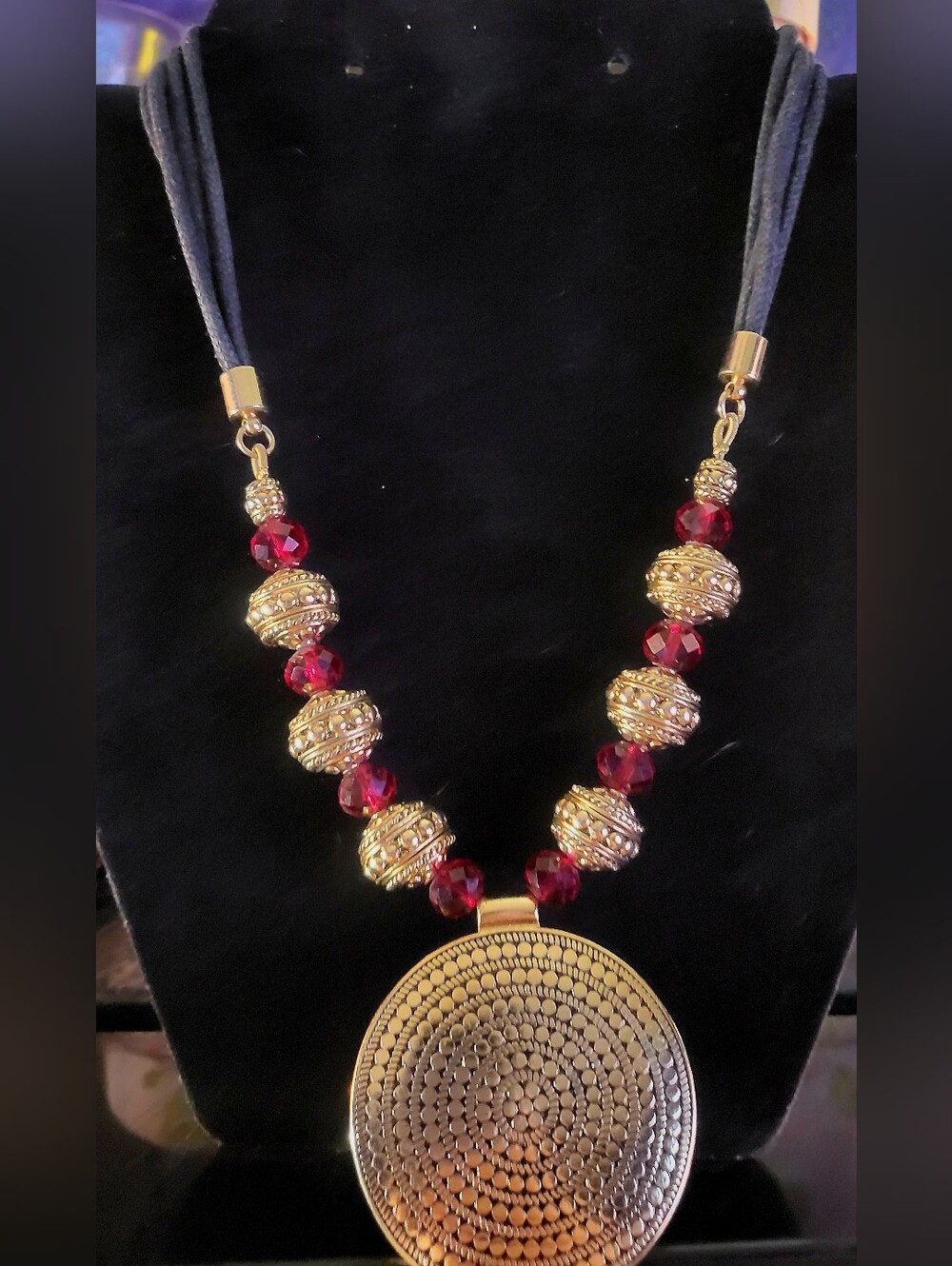 24"Boho Antiqued Gold Tone Medallion Statement Necklace Ruby Red Acrylic Beads
